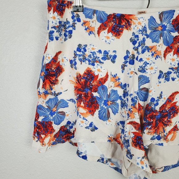 Free People Floral Print Shorts Red and Blue Size 6 - Picture 6 of 12